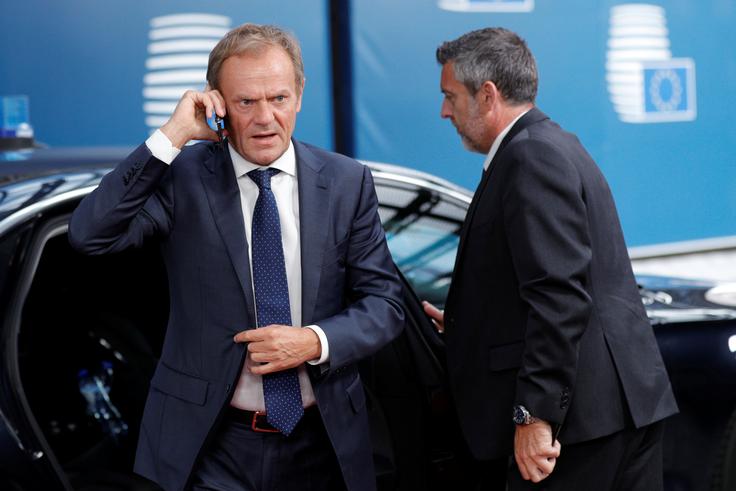 Predsednik Evropskega sveta Donald Tusk je izrazil upanje, da bo imenovanje dveh žensk na najvišje položaje v EU navdihnilo Evropski parlament pri njegovi odločitvi. | Foto: Reuters
