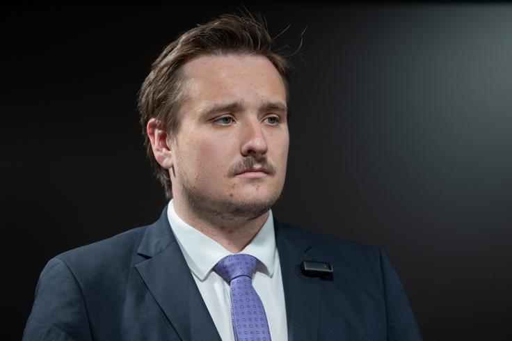 "To so stebri te družbe in zaslužili bi si besedo pri tem zakonu, pa ni nujno, da bi bila ta beseda namenjena, da kateregakoli od poslancev prepriča, kako naj glasuje, ampak predvsem temu, da bo zgodovina vedela, kdo je bil na kateri strani," je dejal Žavbi. | Foto: STA
