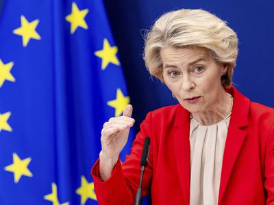 Evropski parlament pred težko pričakovanim govorom Ursule von der Leyen #vŽivo
