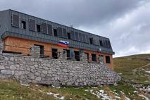 Kamniška koča na Kamniškem sedlu