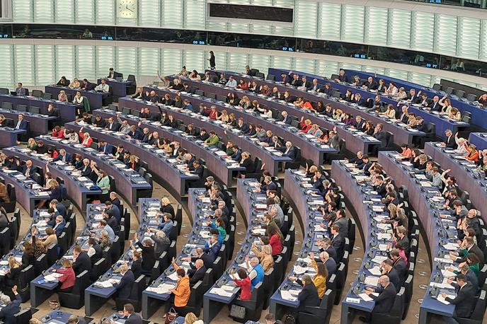 Evropski parlament Strasbourg | Evropski parlament je glasoval o stališču o aktu o umetni inteligenci.  | Foto K. M.