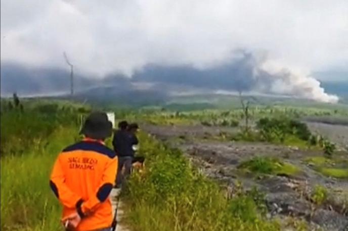 Izbruh vulkana na otoku Java | Foto Reuters