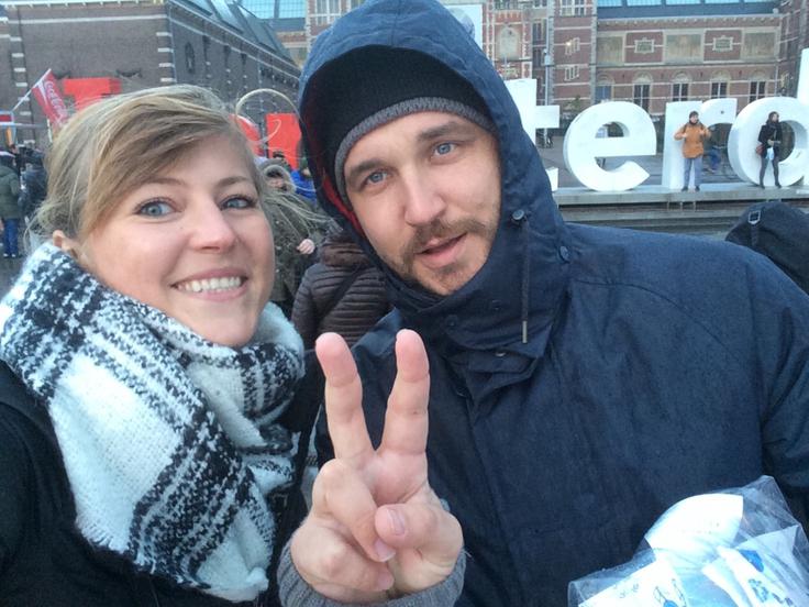 Ksenia Juvan s svojim sedanjim možem na drugem zmenku v Amsterdamu. Ena izmed stvari, ki ju je z možem zbližala, je strast do potovanj. | Foto: Osebni arhiv