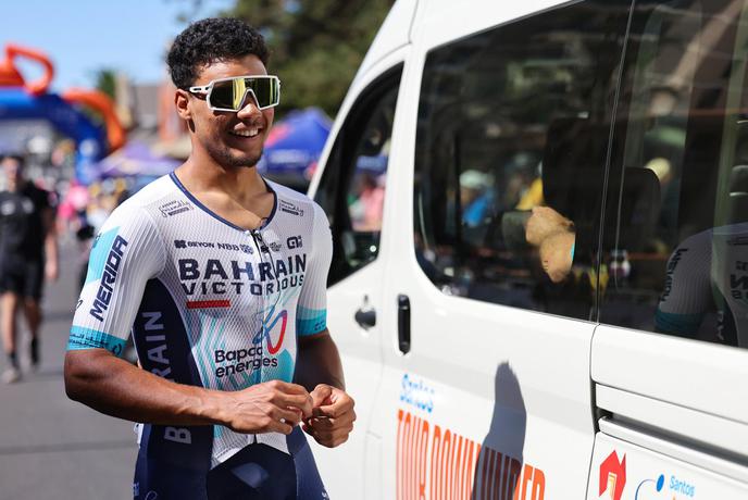 Daniel Skerl, italijanski kolesar, ki obvlada slovensko. In to z razlogom.