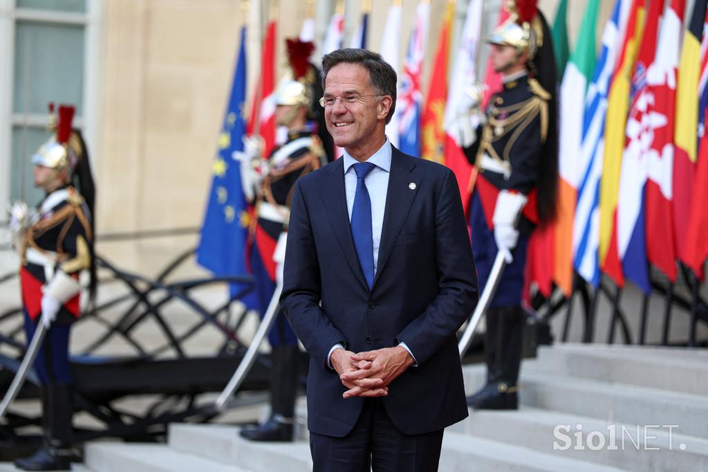 Večerja pri Macronu