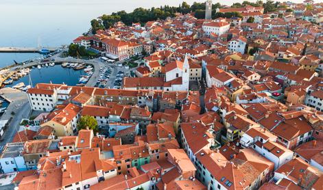Sprevrženo: vandali poškodovali kopališče za invalide