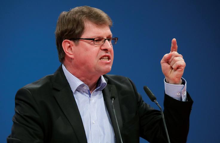 "Ne more delovati, če so kolegi sami nacionalisti in egoisti, potem si ne želijo nikogar v državi," je Stegner dejal o verjetnem nasprotovanju Rima in Dunaja glede dvostranskega dogovora z Nemčijo o vračanju migrantov, ki so že registrirani v drugi članici EU. | Foto: Reuters