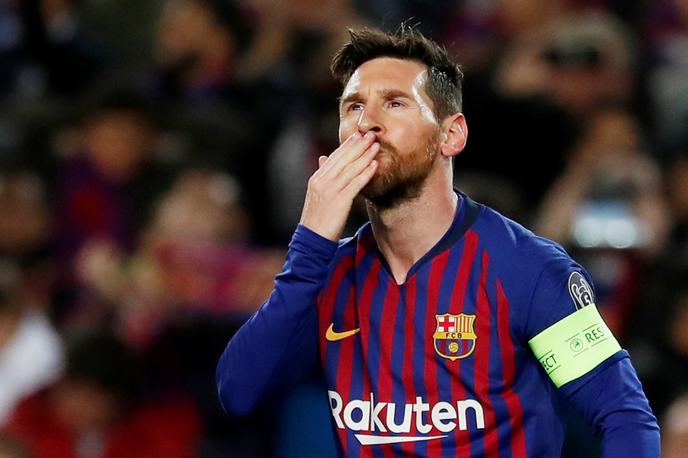 Barcelona Lyon | Lionel Messi je bil najboljši igralec povratnega dvoboja osmine finala lige prvakov, na katerem je Barcelona premagala Lyon s 5:1 in s skupnim rezultatom 5:1 izločila Francoze. | Foto Reuters