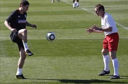 Barry v prvi postavi, Rooney optimist