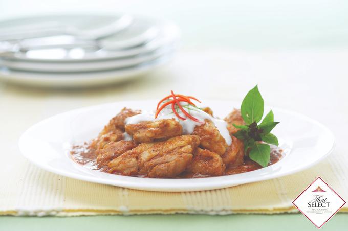 Pa naeng je piščančji kari, ki je najpogosteje postrežen z rižem. | Foto: 