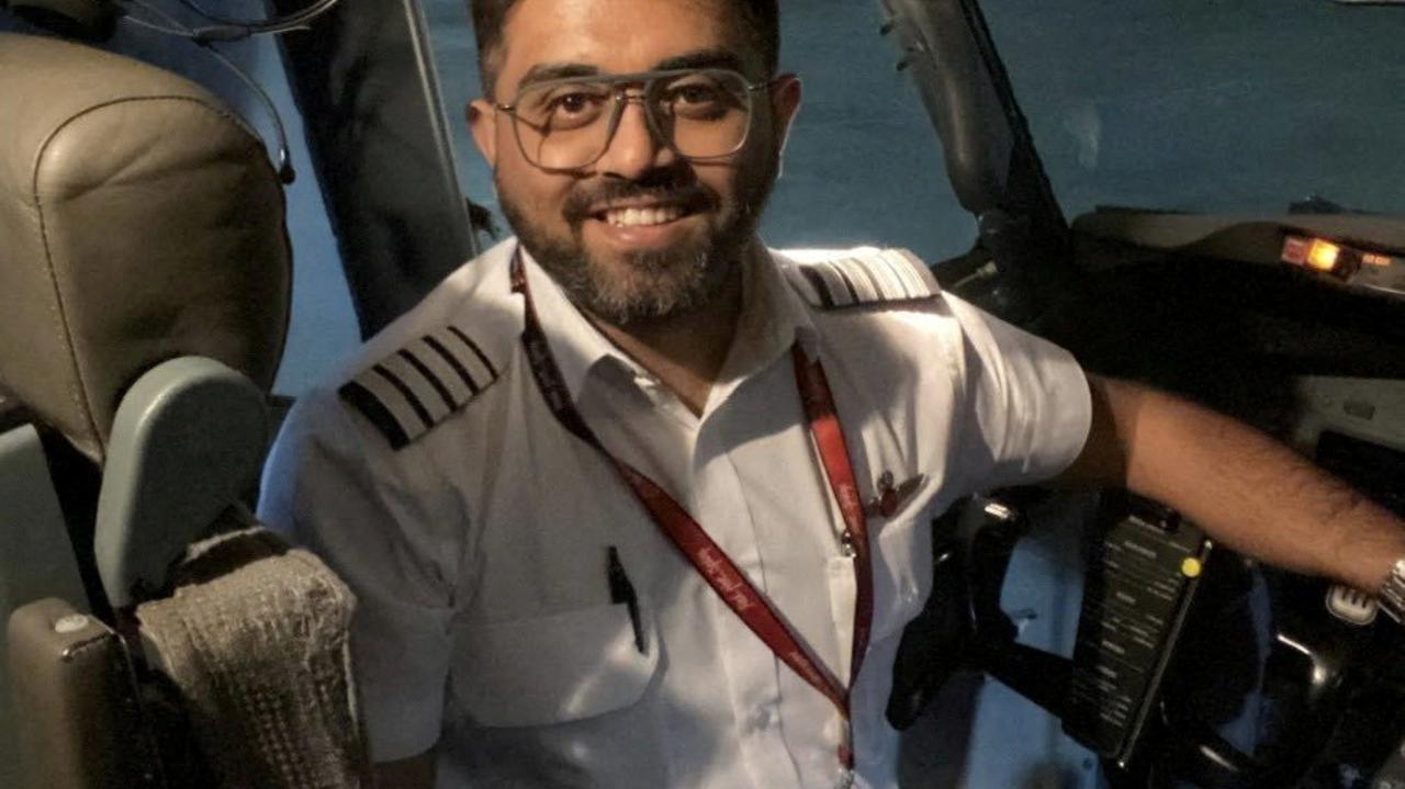 Indijski pilot po napadu kopilota postal junak: sredi leta se je boril za življenje potnikov #video