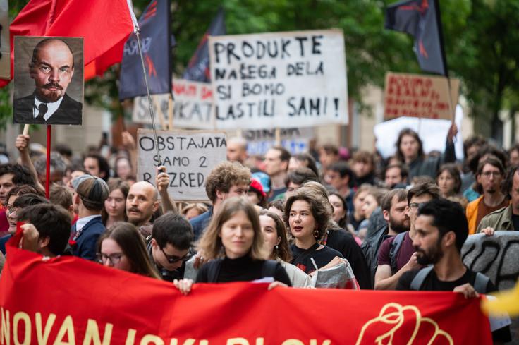 Protest v slovenski prestolnici ob prazniku dela.  | Foto: STA