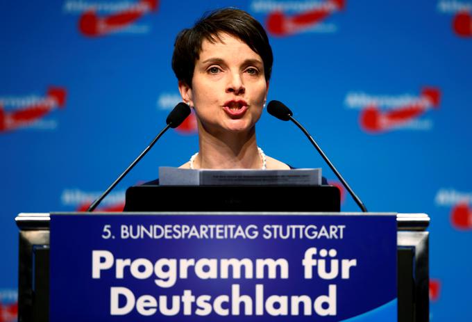 Od poletja 2015 je sopredsednica stranke Frauke Petry, ki je stranko usmerila bolj na desno. | Foto: Reuters