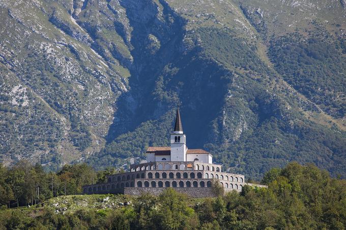 Italijanska kostnica nad Kobaridom. | Foto: 