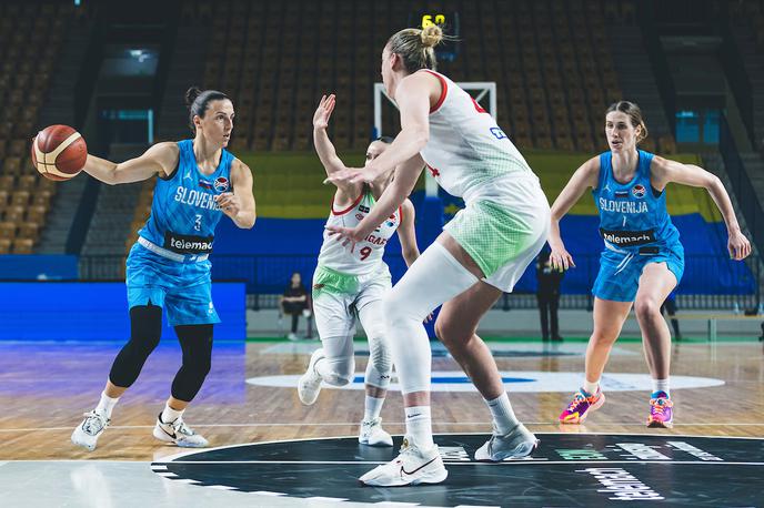 slovenska ženska košarkarska reprezentanca Teja Oblak | Teja Oblak je dosegla 13 točk. | Foto Grega Valančič/Sportida