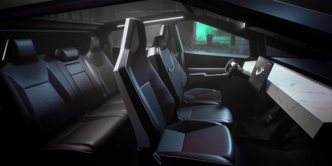 Notranjost Teslinega poltovornjaka, ki je bil sicer na premieri le prototip. | Foto: Tesla