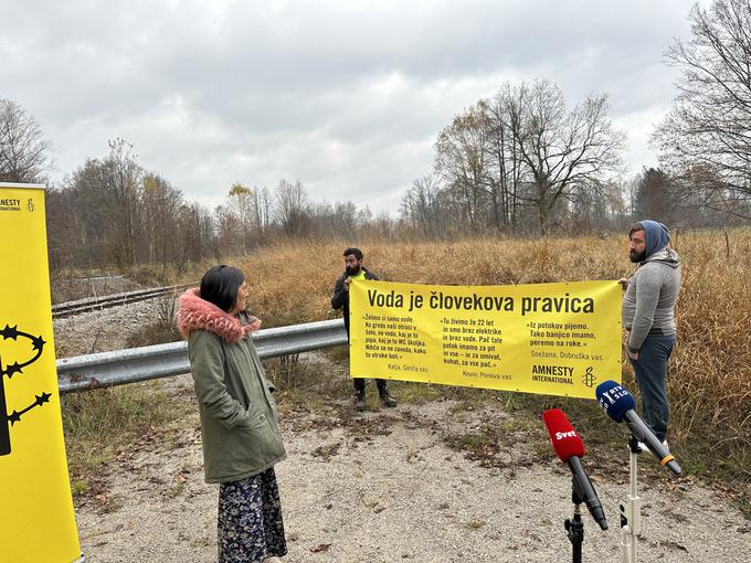 Pomanjkanja vode in elektrike romskim družinam povzroča številne težave, med drugim romskim otrokom otežuje vključevanje v izobraževanje, odraslim Romom pa zaposlovanje. | Foto: STA