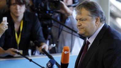 Rehn: Območje evra na ključni prelomnici