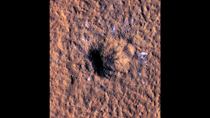 Informacije, zbrane s preučevanjem trka, bodo po besedah znanstvenikov pomembno prispevale k poglobljenemu poznavanju Marsove notranjosti in zgodovine nastanka tega planeta, navaja AFP. | Foto: Reuters