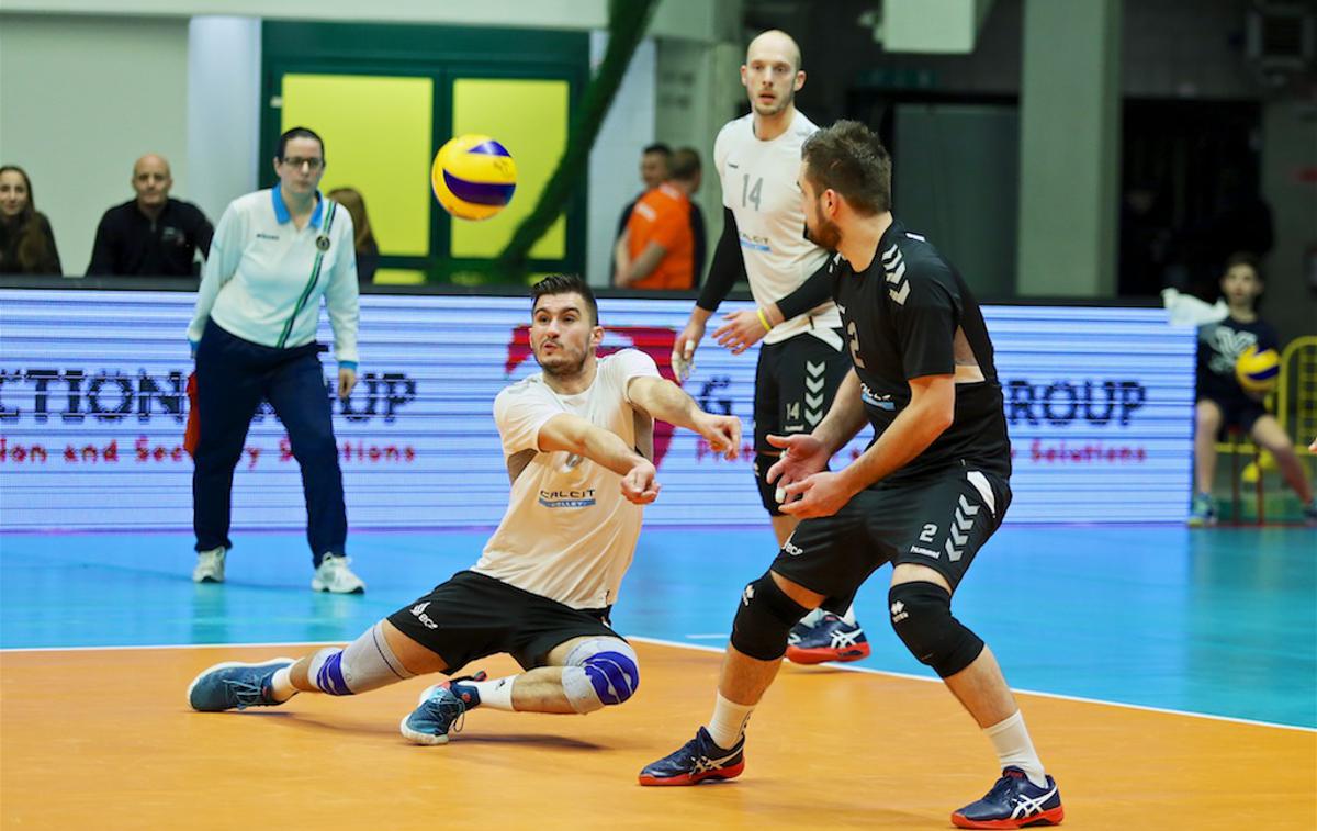 Calcit Volley Primož Vidmar | Calcit se je pričakovano uvrstil v polfinale. | Foto CEV
