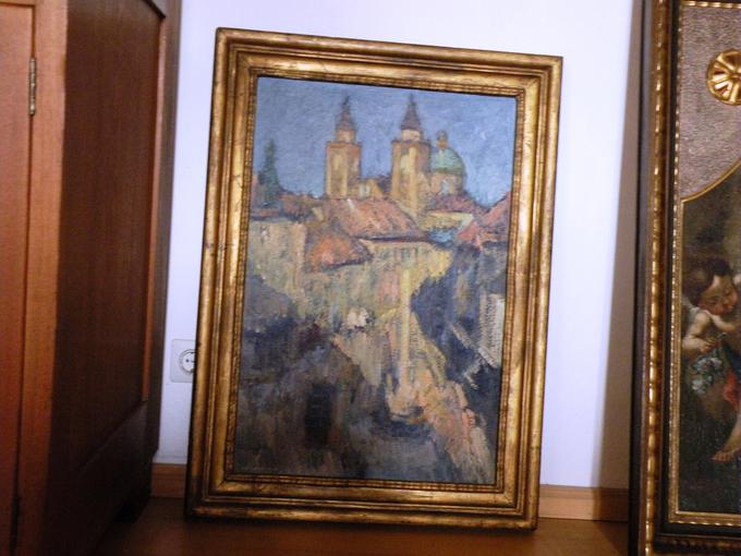 Ukradena slika Matije Jame z naslovom Magistrat iz leta 1924. Slika ima podpis avtorja in je bila še z drugimi desetimi slikami ukradena iz gradu Kolovrat v Zagorju ob Savi. Njena vrednost je ocenjena na 30 tisoč evrov. | Foto: 