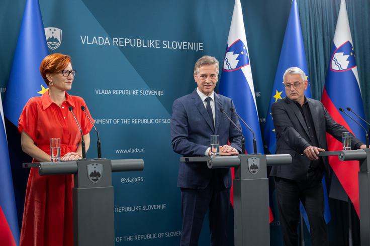 Tretja obletnica vlade - Golob, Han, Vrečko | Foto: STA