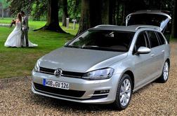 Volkswagen golf variant in bluemotion