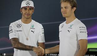 Lewis Hamilton: Pa saj nisva otroka, da bi se zaletavala