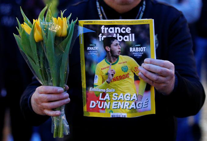 V središču Nantesa so se na Salaja spomnili z rumenimi tulipani. | Foto: Reuters