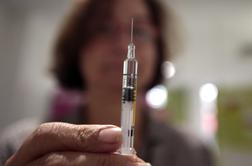 NIJZ: Na cepljenje proti gripi brez pogoja PCT