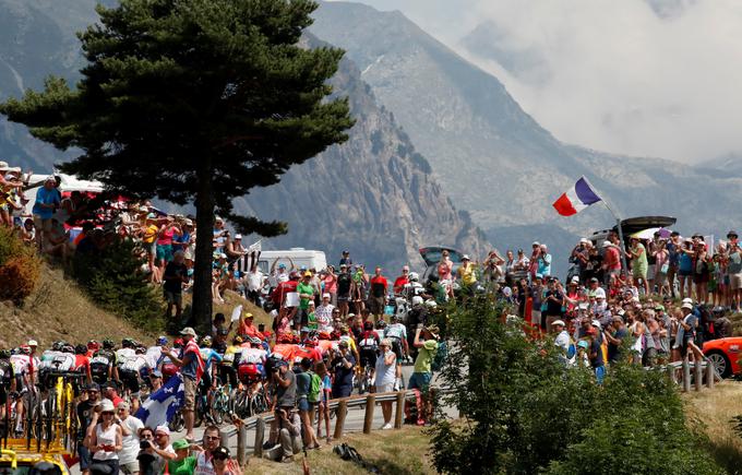 Francoski Tour velja za največjo kolesarsko dirko na svetu. | Foto: Reuters