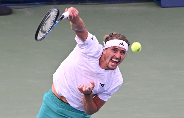 Alexander Zverev potrebuje za zmago le še eno igro. | Foto: Reuters