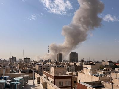 Izrael začel "preventivni napad" na Iran