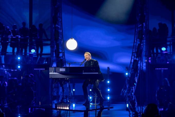 Klemen kot lanskoletni zmagovalec Evrovizije, Duncan Laurence. | Foto: Adrijan Pregelj