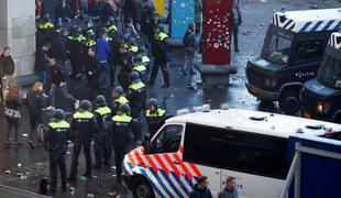 Nizozemska policija preprečila večje izgrede in žrtve v Amsterdamu #video