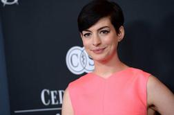 Anne Hathaway se je skoraj utopila na Havajih