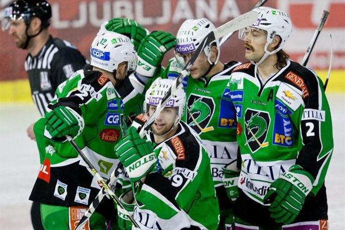 Olimpija potolkla Salzburg, nova ničla Jesenic