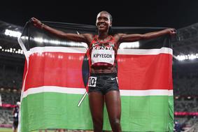 Faith Kipyegon z olimpijskim rekordom ubranila naslov na 1500 m