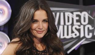 Obupana Katie Holmes najela strokovnjaka za zmenke