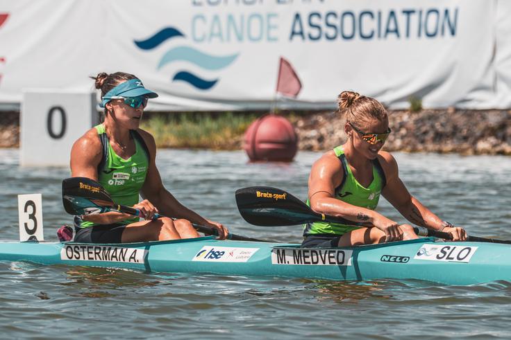 Anja Osterman in Mia Medved iz leta v leto napredujeta v dvojcu. | Foto: Nina Jelenc