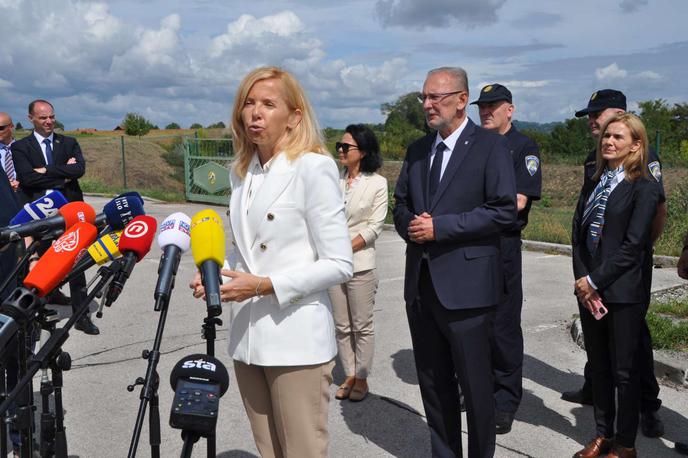 Tatjana Bobnar | "Pričakujemo, da hrvaški kolegi v popolnosti izvajajo nadzor na zunanji meji in izpolnijo vse preostale naloge, ki izvirajo iz schengenskega pravnega reda," je dejala Bobnarjeva. | Foto STA