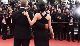 Zvezdnik v Cannesu pokazal svoje 35 let mlajše dekle