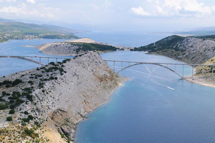 most Krk | Hrvaški minister za morje, promet in infrastrukturo Oleg Butković je lani dejal, da obstaja možnost za ukinitev mostnine. | Foto Turistična organizacija otoka Krk