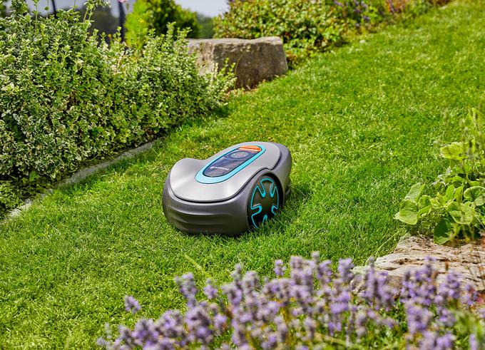 GARDENA SILENO minimo s povezavo Bluetooth ponuja enostavno nastavitev in kosi vrtove do 500 m2. | Foto: 
