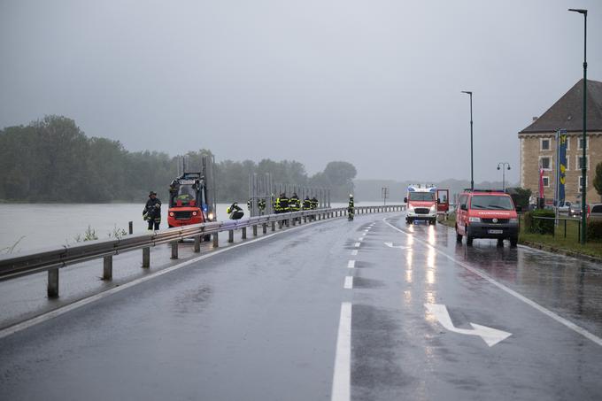 Priprave gasilcev na morebitne obsežne poplave v Avstriji | Foto: Reuters