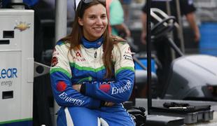 Novo dekle v formuli ena: Simona de Silvestro testirala Sauber