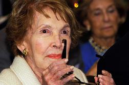 Na pogrebu Nancy Reagan bi vrteli skladbo o preprodaji drog