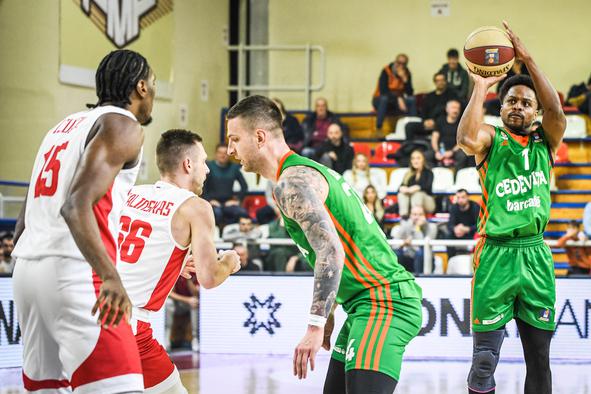 Cedevita Olimpija prekinila niz porazov, srbska velikana znova prepričljiva