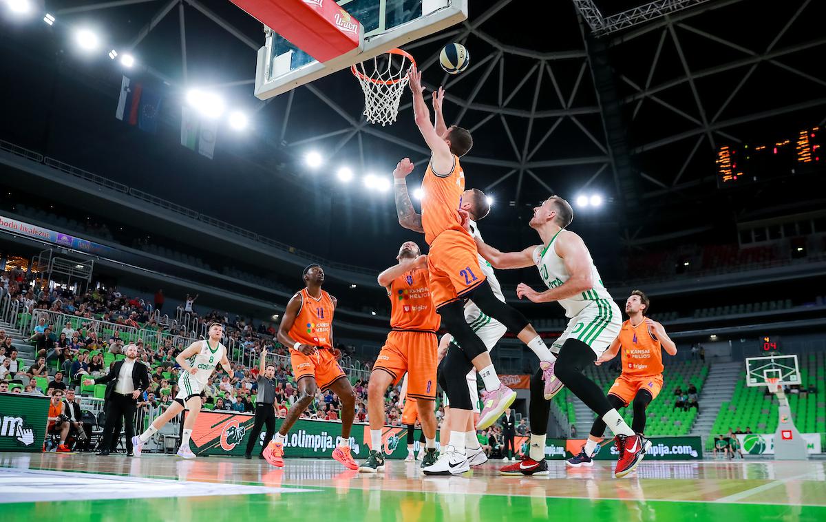 Finale DP: Cedevita Olimpija - Helios Suns | Domžalčani so z zmago v Stožicah izenačili finalno serijo državnega prvenstva. | Foto Matic Klanšek Velej/Sportida