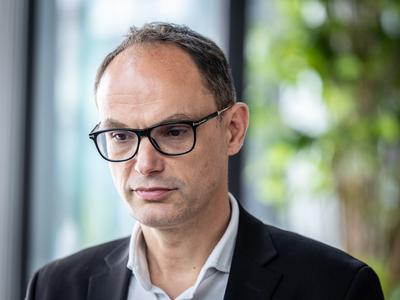 Težave v klanu Anžeta Logarja?